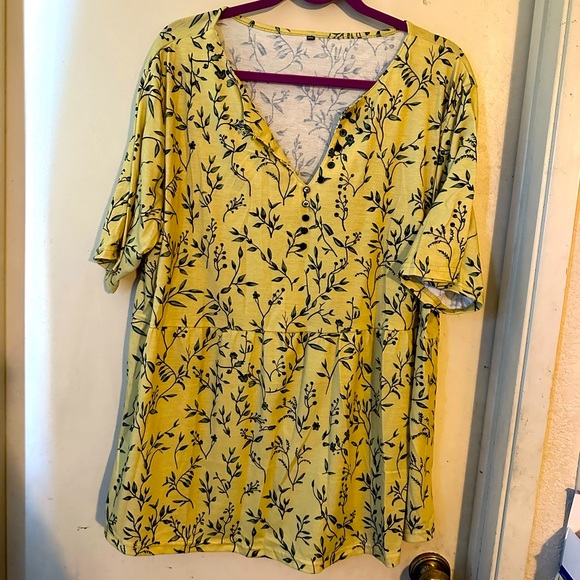 EUC Top Size 3XL in New Condition - Picture 1 of 4